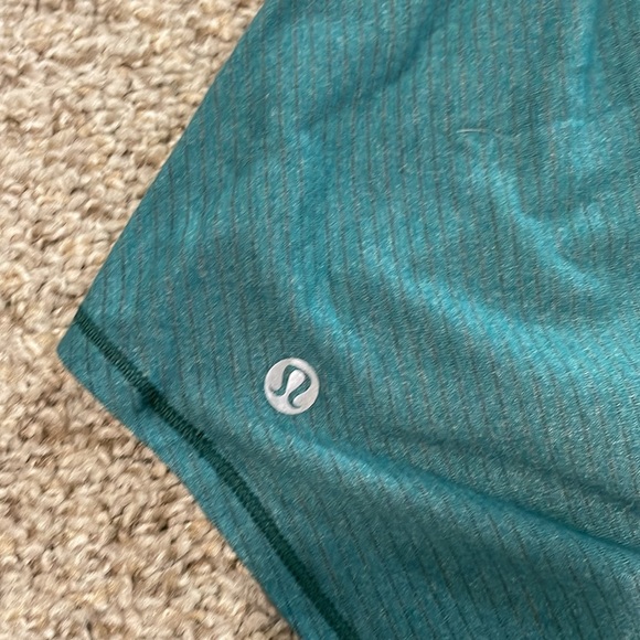 Lululemon Workout Tank - Picture 3 of 3